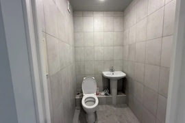 Нежилое помещение 82 м² под магазин, ...