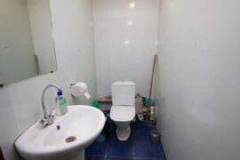 Помещение 90 м² под автосервис, детей...