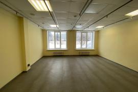 Медцентр / ОСЗ 2389 м² с арендаторами...