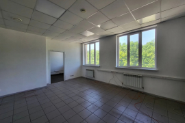 1250 м² | 1–4 этажи | кабинетная сист...