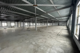 Здание Торговое Офис 1000 м²