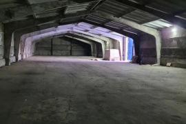 Склад Произво неотапл 750 м²