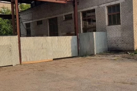 Помещение с арендаторами 1300 м²