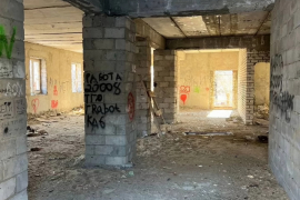 Продажа 3-этажного здания 900 м² + зе...