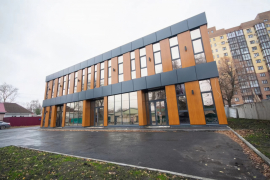 Офис Торговое Здание 620 м²