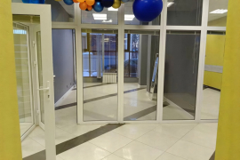 Помещение 445 м² с арендаторами