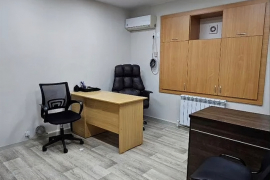 Офис Здание 1055 м²