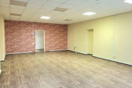 Офис 55,7 м² с балконом в БЦ «Кристал...