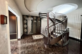 Здание 740 м² под медицинский центр и...