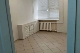 Офис75 м² на 1-й линии с отдельным вх...