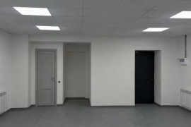 ПСН 57 м² в ТЦ  (1 линия, ремонт)