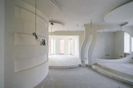 Коттедж 740 м²  участке 8 соток
