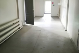 Теплый склад 529 м² с офисом