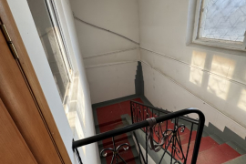 Производственный цех со складом и зем...